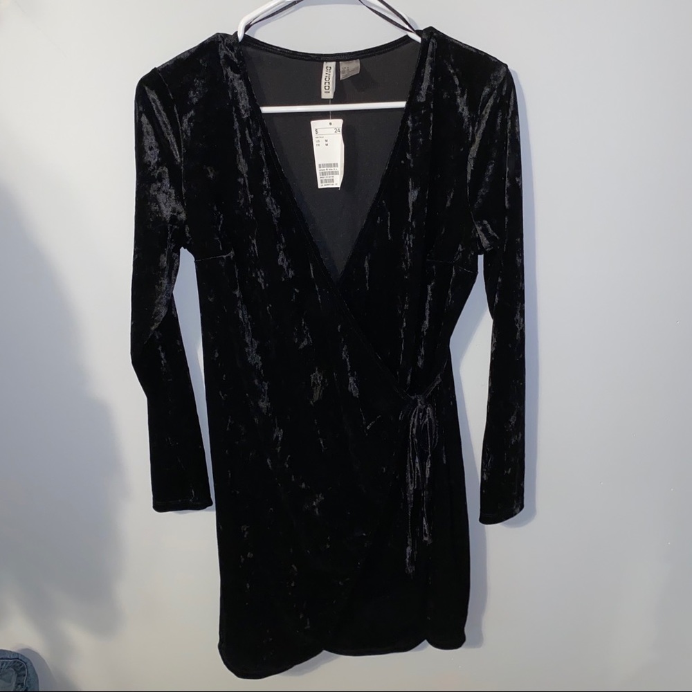 NWT crushed velvet dress